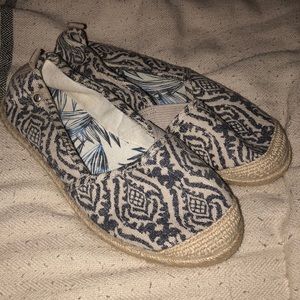roxy slip ons so comfy!
